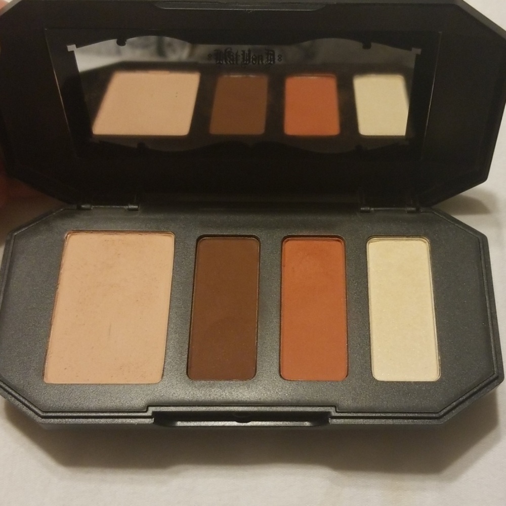 Kat Von D Shade+Light quad palette in Rust - Picture 1 of 3